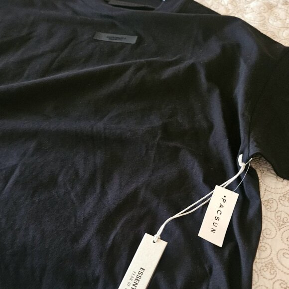 Pacsun Essential tshirt xs black - Picture 2 of 4